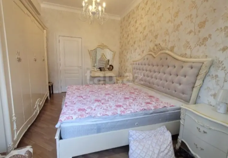 4 otaqlı mənzil , Bakı
