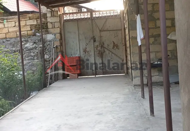 2 otaqlı mənzil Satılır, Şəki