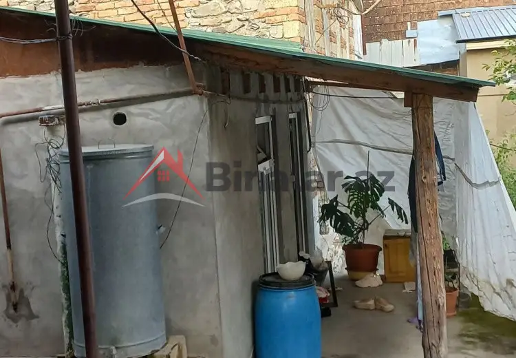 2 otaqlı mənzil Satılır, Şəki