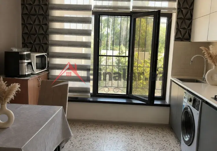 4 otaqlı mənzil Satılır, Bakı