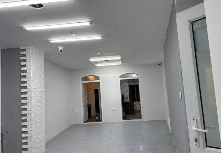 70 m² Obyekt / Ofis Kirayə (aylıq), Nərimanov, Bakı