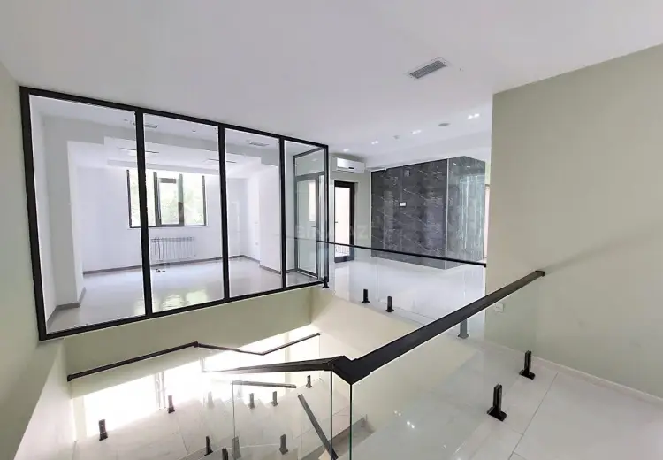 330 m² Obyekt / Ofis Satılır, Yasamal, Bakı
