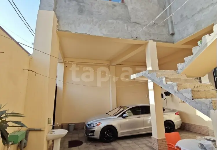 450 000 AZN - 8 otaqlı mənzil , Yeni Yasamal qəs., Yasamal, Bakı