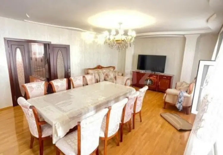 3 otaqlı mənzil , Bakı