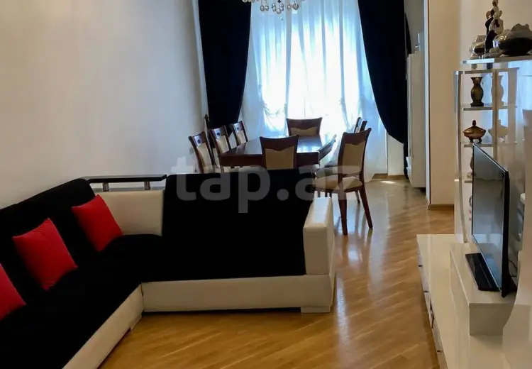 3 otaqlı mənzil , Bakı