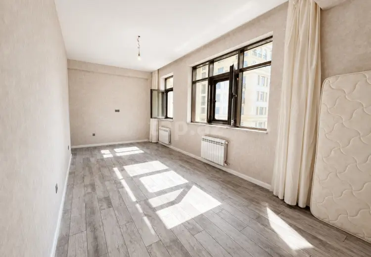 3 otaqlı mənzil , Bakı