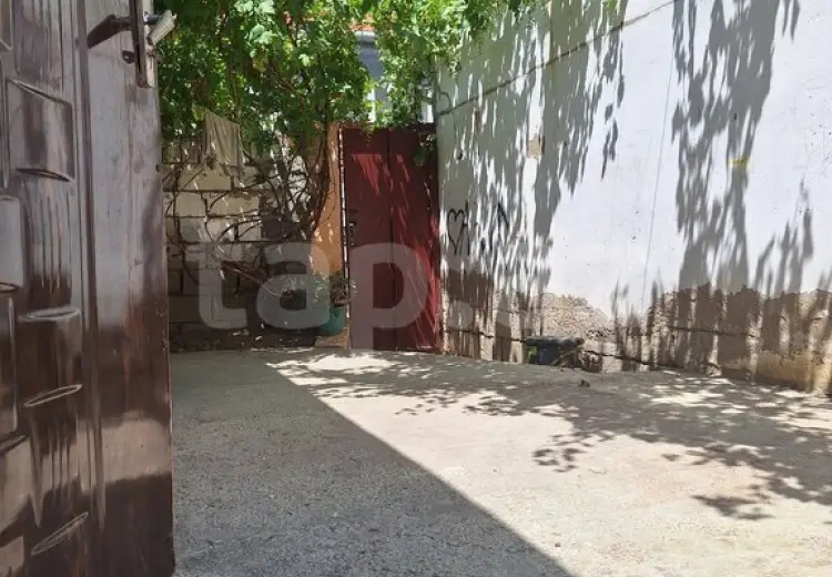 7 otaqlı mənzil , Bayıl qəs., Səbail, Bakı