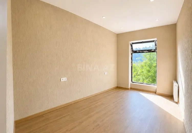 6 otaqlı mənzil Satılır, Quba