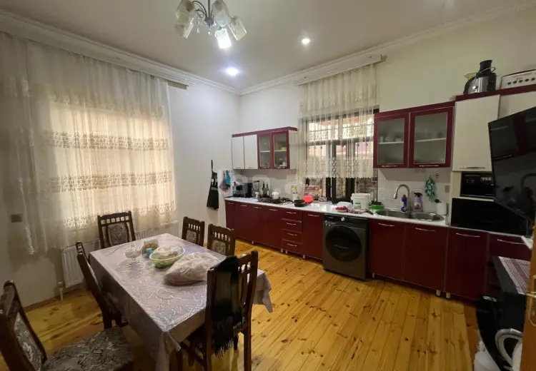 4 otaqlı mənzil , Gəncə
