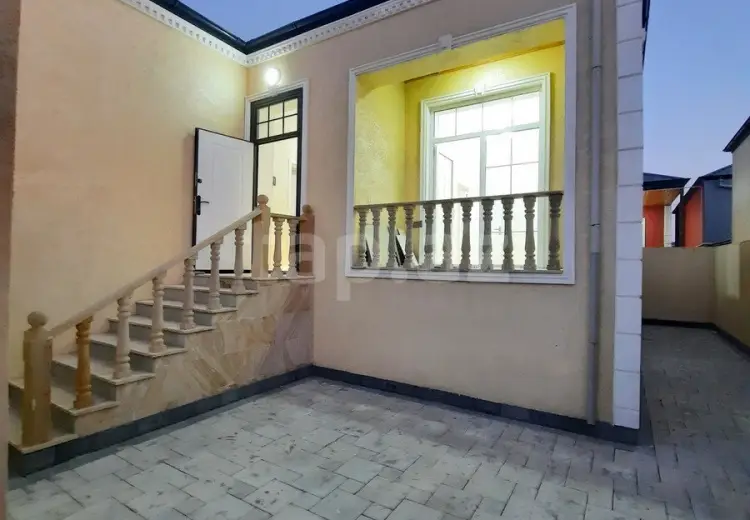4 otaqlı mənzil , Bakı