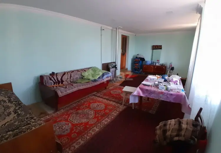 6 otaqlı mənzil , Siyəzən