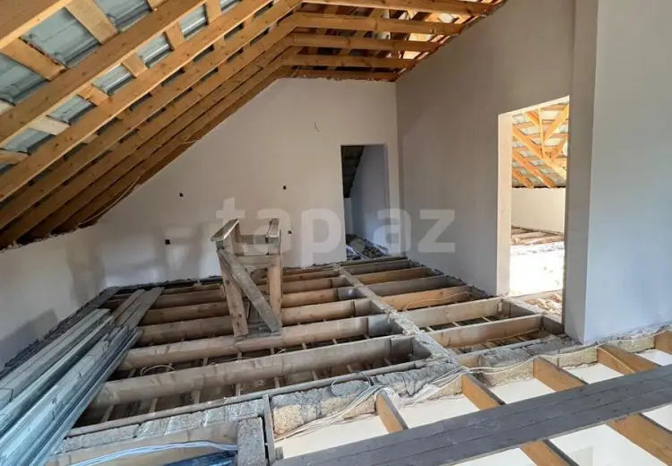 7 otaqlı mənzil , Quba