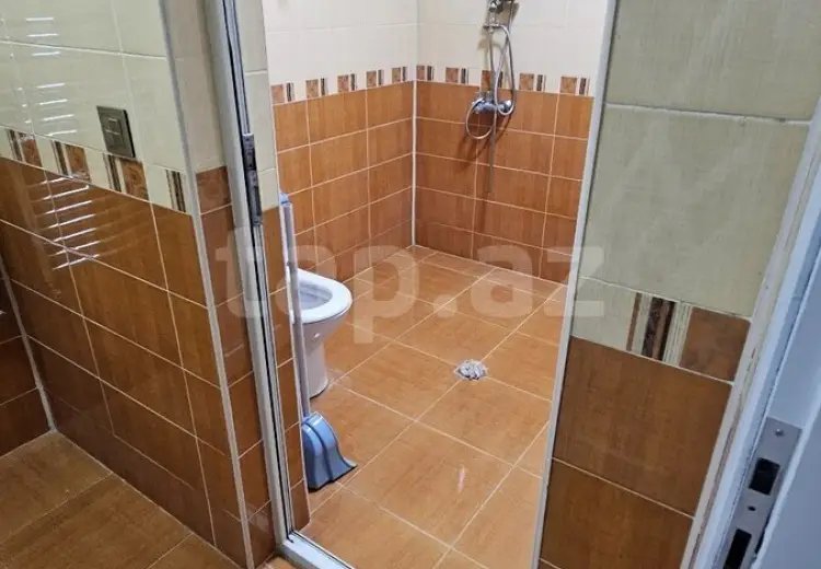 4 otaqlı mənzil , Bakı