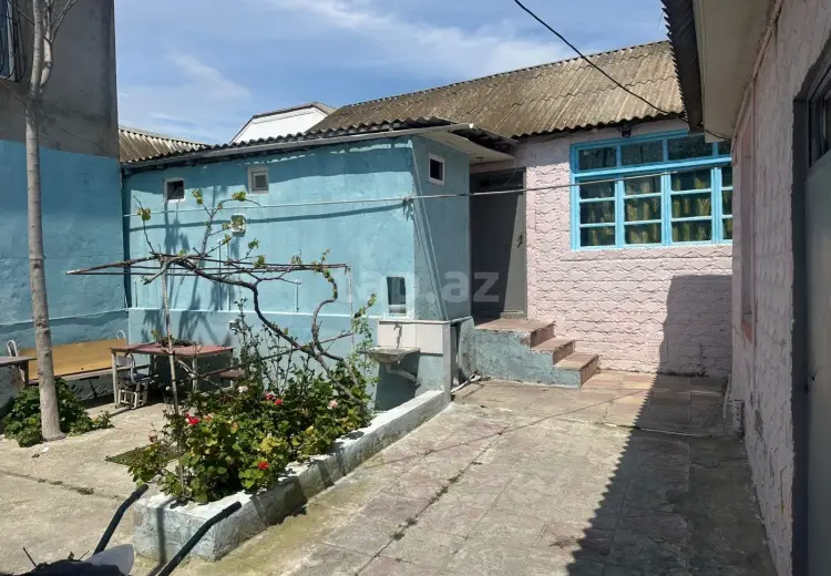 7 otaqlı mənzil , Bakı