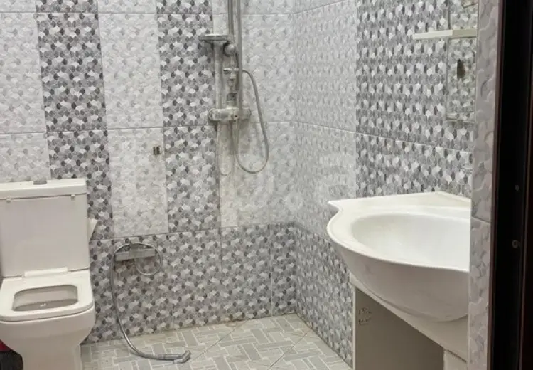 150 000 AZN - 6 otaqlı mənzil , Mehdiabad, Abşeron