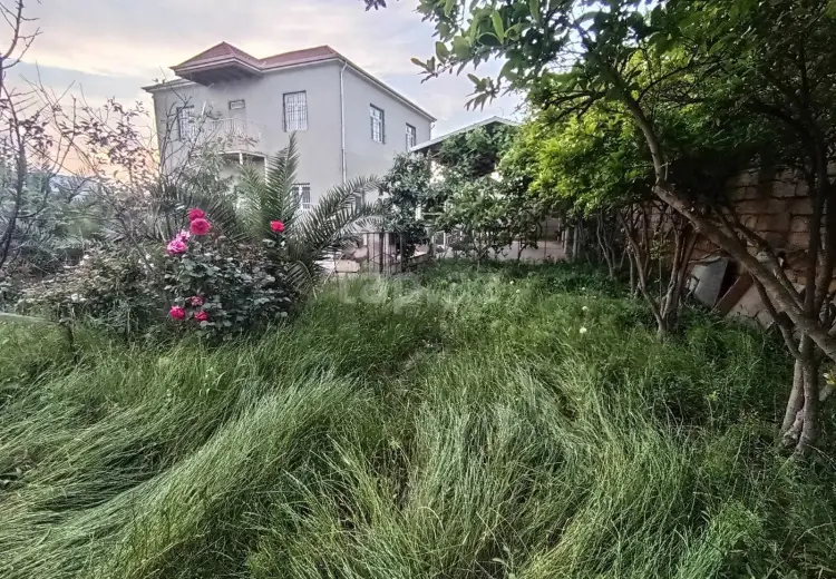 6 otaqlı mənzil , Bakı