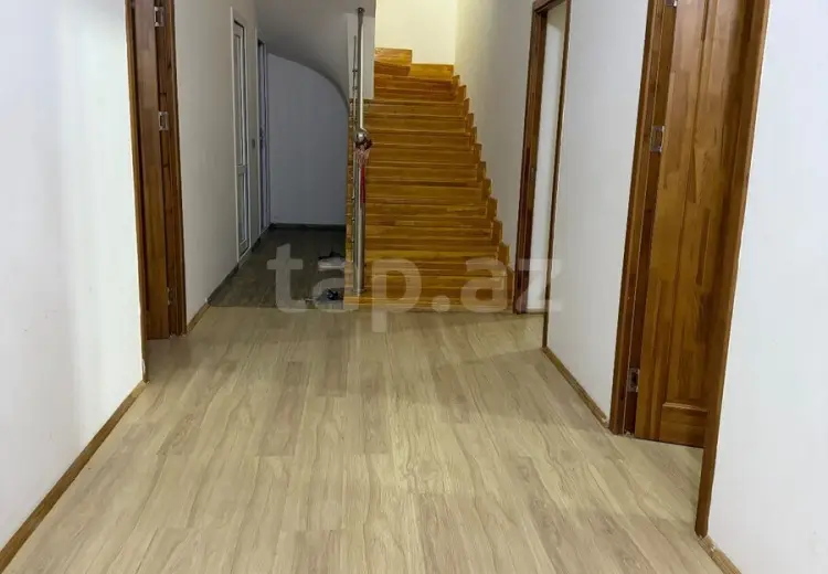6 otaqlı mənzil , Bakı