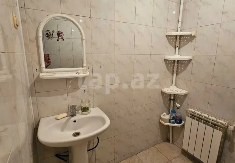 3 otaqlı mənzil , Bakı
