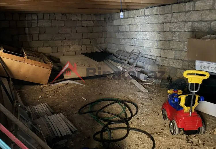 11 otaqlı mənzil Satılır, Xırdalan