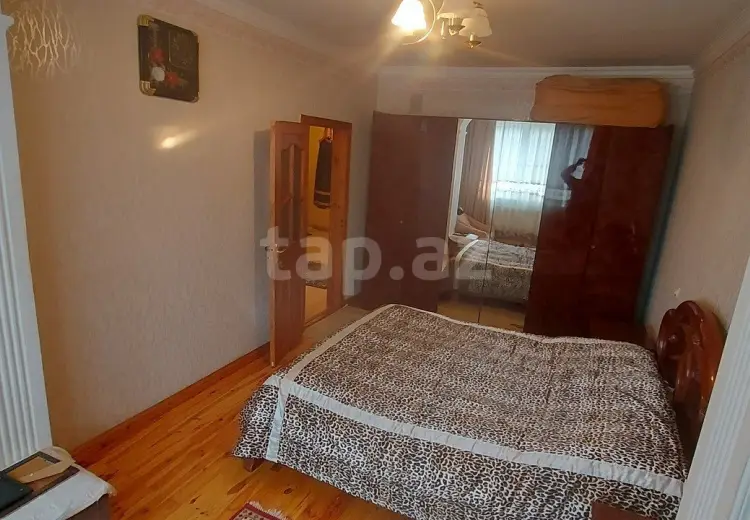 5 otaqlı mənzil , Gəncə
