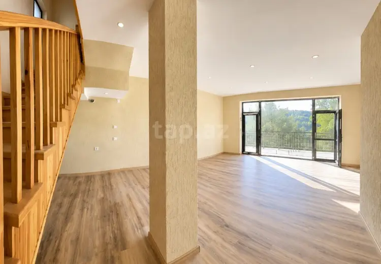 6 otaqlı mənzil , Quba