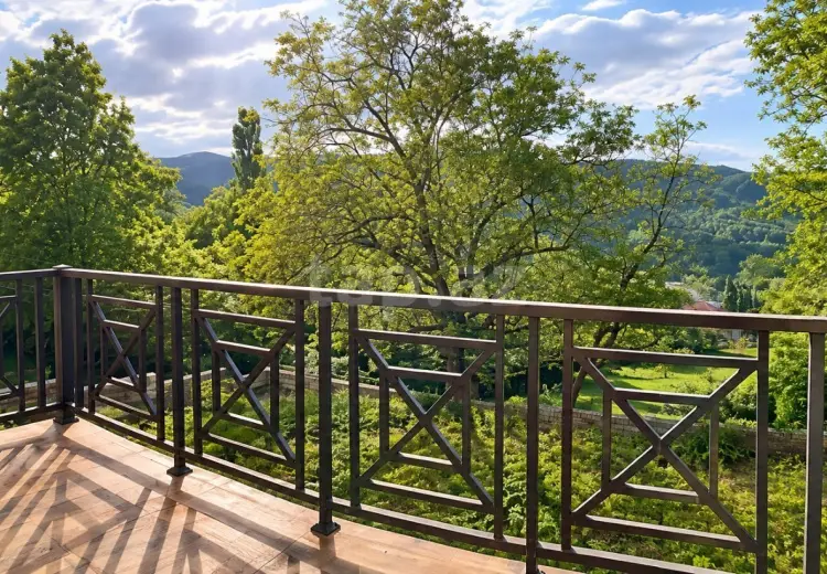 6 otaqlı mənzil , Quba