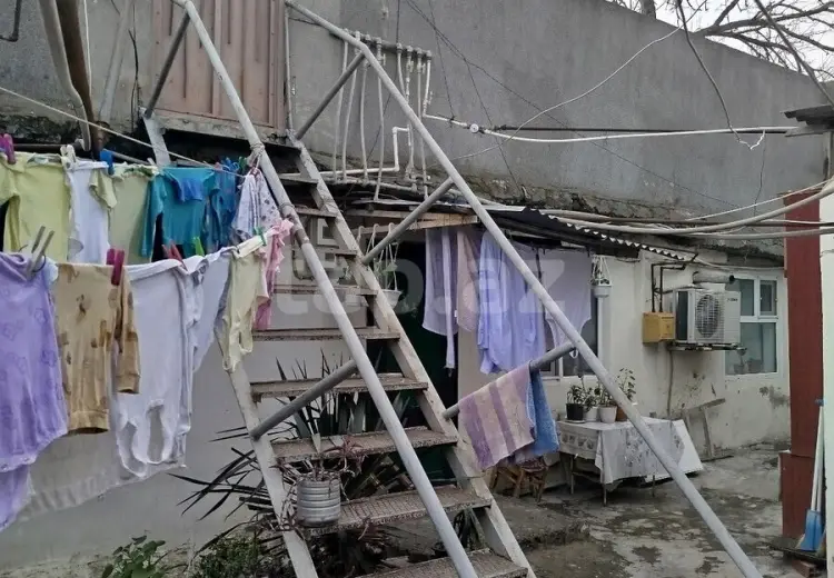 3 otaqlı mənzil , Bakı