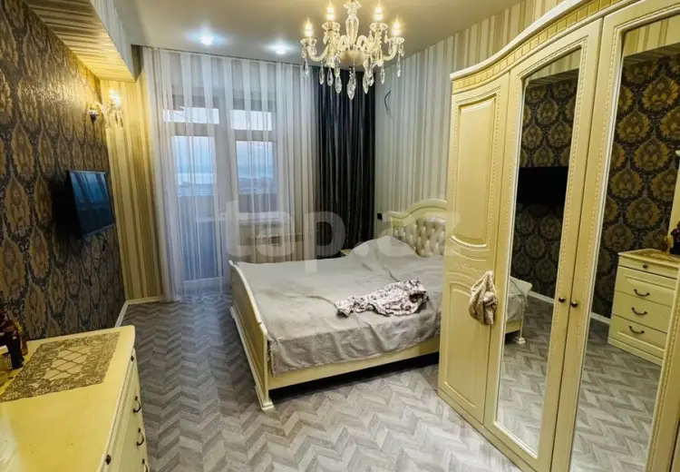 4 otaqlı mənzil , Bakı