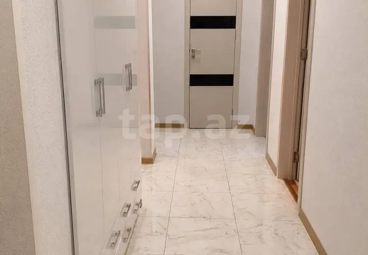 3 otaqlı mənzil , Bakı
