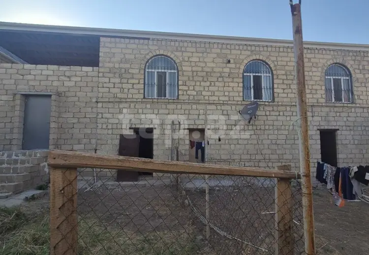 6 otaqlı mənzil , Gəncə