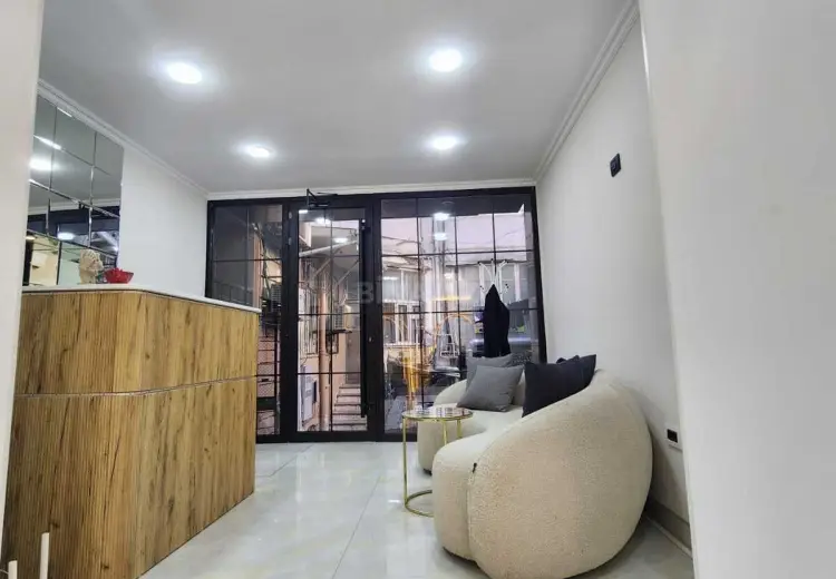 100 m² Obyekt / Ofis Kirayə (aylıq), Sahil qəs., Səbail, Bakı