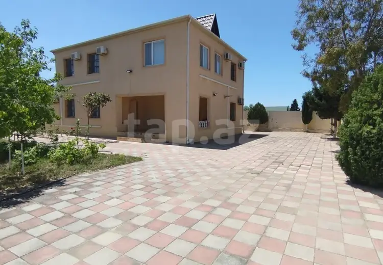6 otaqlı mənzil , Bakı
