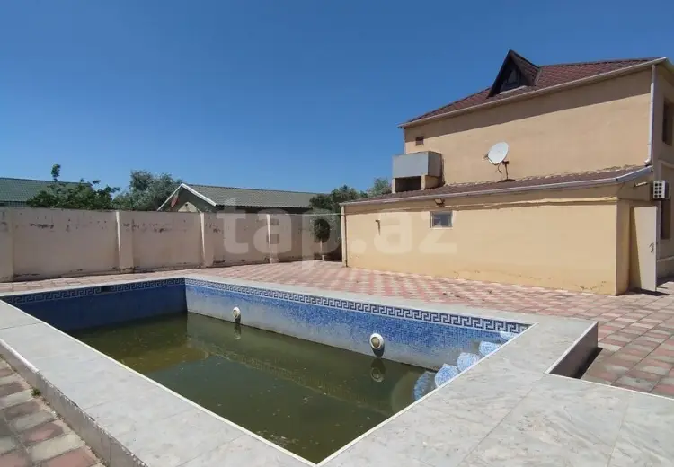 6 otaqlı mənzil , Bakı
