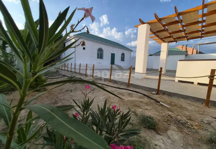 110 AZN - 3 otaqlı mənzil Kirayə (günlük), Albalı qəs., Sabunçu, Bakı