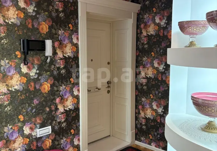 5 otaqlı mənzil , Bakı