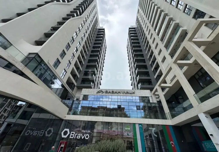 4 otaqlı mənzil , Bakı