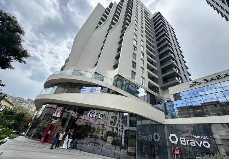 4 otaqlı mənzil , Bakı