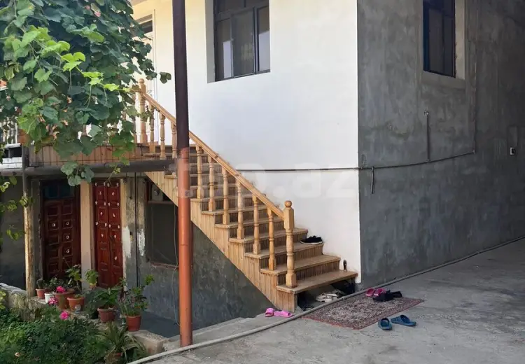 7 otaqlı mənzil , Gəncə