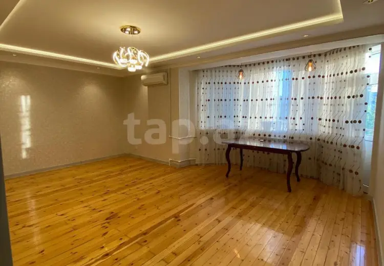4 otaqlı mənzil , Bakı