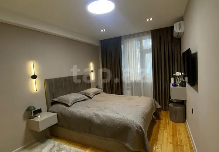 4 otaqlı mənzil , Bakı