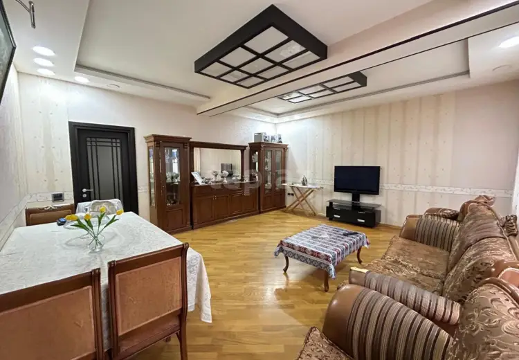 3 otaqlı mənzil , Bakı