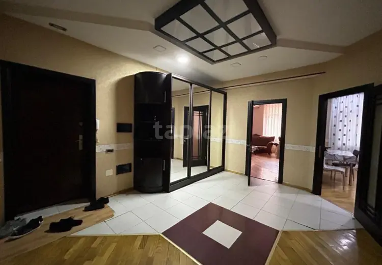 3 otaqlı mənzil , Bakı