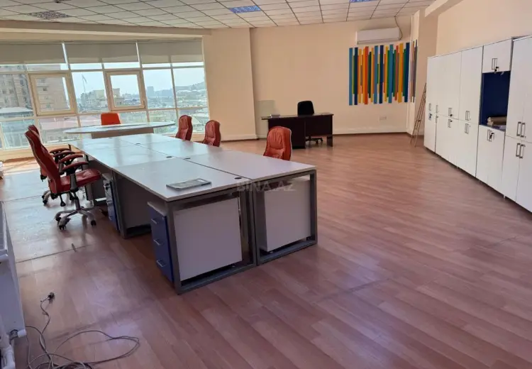 250 m² Obyekt / Ofis Kirayə (aylıq), Nəsimi, Bakı