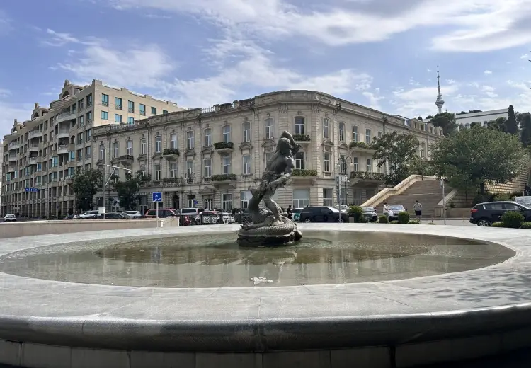3 otaqlı mənzil Satılır, İçəri şəhər, Səbail, Bakı