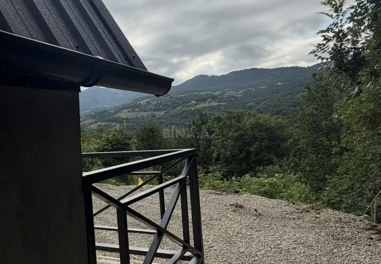 4 otaqlı mənzil Satılır, Quba