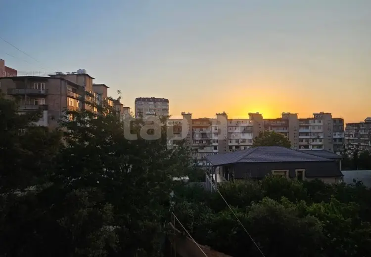 3 otaqlı mənzil , Bakı