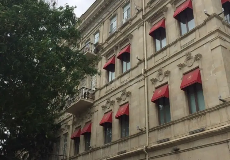 140 m² Obyekt / Ofis Kirayə (aylıq), Səbail, Bakı