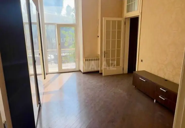 200 m² Obyekt / Ofis Kirayə (aylıq), Nəsimi, Bakı