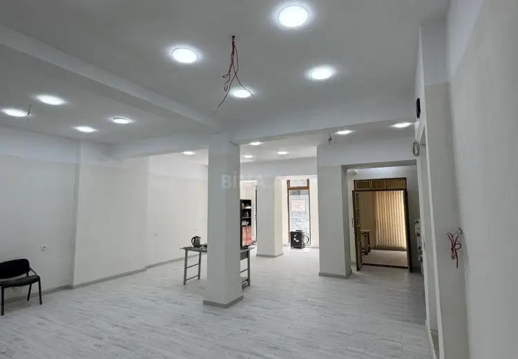 100 m² Obyekt / Ofis Kirayə (aylıq), Nəsimi, Bakı