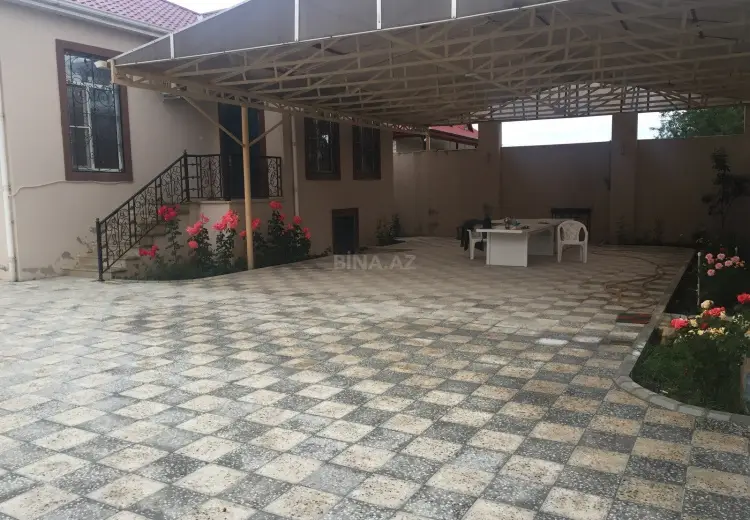 5 otaqlı mənzil Satılır, Quba